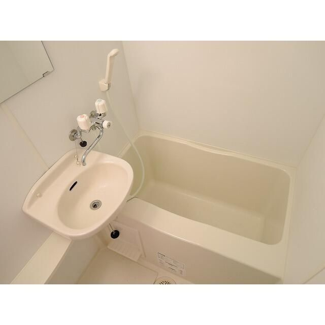 プレール・ドゥーク品川西大井の洗面所