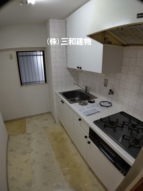 パークフロントナリタのキッチン|同じ間取りの５階の参考写真です