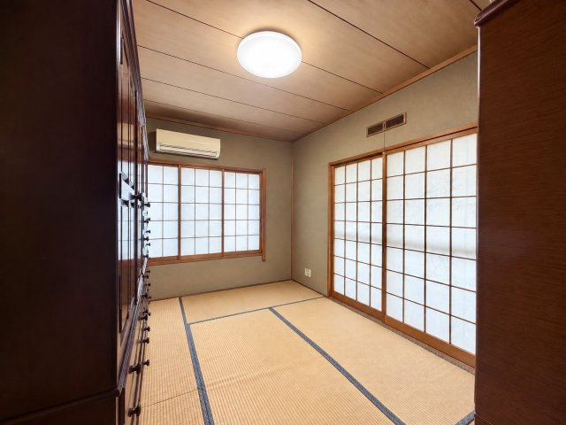 名東区梅森坂三丁目テラスハウスの和室|1階和室(AIによる家具消し加工処理を施しております。実際の現地とは異なる場合がございます。)