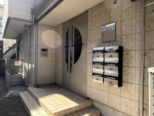 ＲＩＶＥＲＳＩＤＥ・新宿のエントランス