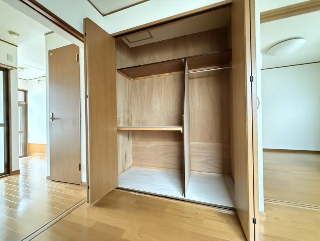小川ハイツの収納