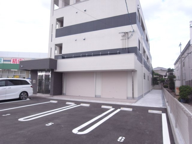 摂津市鳥飼八防１丁目の店舗一部