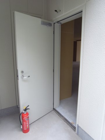 摂津市鳥飼八防１丁目の店舗一部