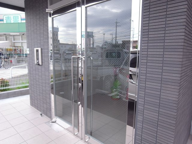 摂津市鳥飼八防１丁目の店舗一部