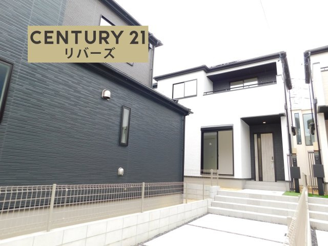 名古屋市中川区一色新町２丁目の新築一戸建の前面道路含む現地写真|☆２号棟☆　　いつでもご案内出来ます♪（お問合せ当日、平日、水曜、夜間もＯＫ）　長期優良住宅！　太陽光パネル搭載！　敷地４５坪超　駐車３台ＯＫ！　収納豊富！　全室南向き！　教育施設、商業施設充実♪