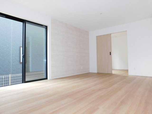 名古屋市中川区一色新町２丁目の新築一戸建の居間・リビング|◇リビング◇　　南面で明るいリビング１６．２５帖　洋室と続き間で２０．０帖の広々空間になります♪