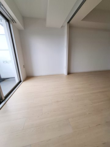セレニテ甲子園Iの居間・リビング