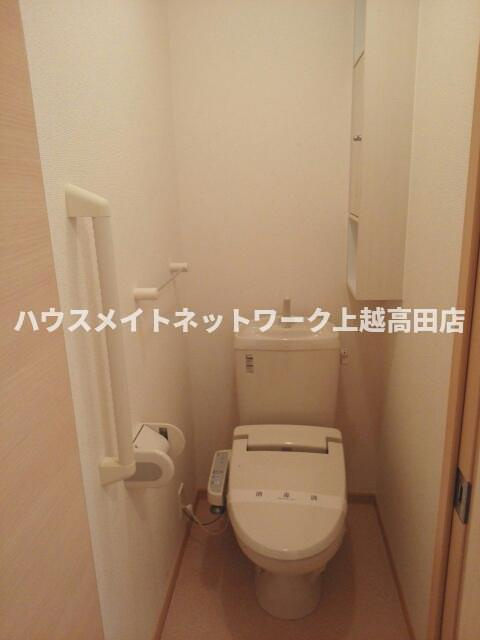 ブリーズ・アルカディアⅡのトイレ|温水洗浄暖房便座