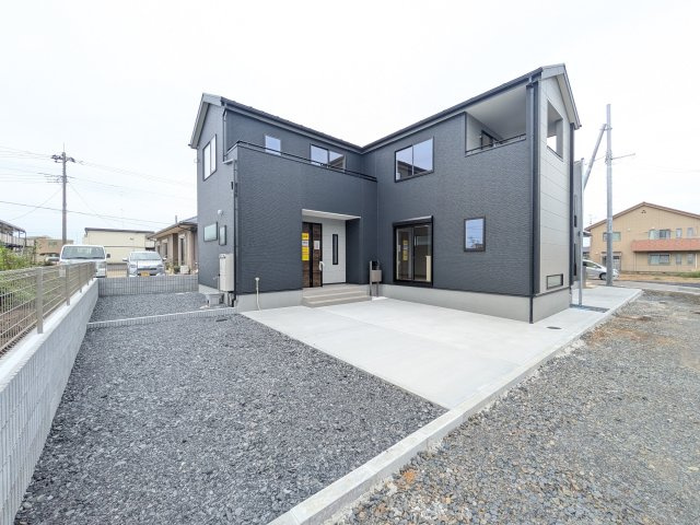 ひたちなか市中根9期　新築戸建　3号棟の前面道路含む現地写真|現地案内会開催中です！ 平日のご見学も可能です。 お気軽にお問い合わせください♪ 【リアライズ不動産】 0297-86-8370まで♪