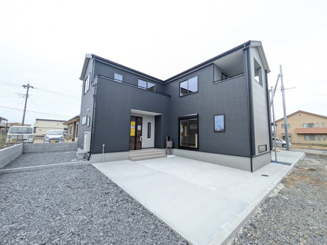 ひたちなか市中根9期　新築戸建　3号棟の外観|【月々6万円台〜】
写真だけでは伝わらない快適さを、ぜひ現地で体感しませんか？
即日見学可能です！平日のご案内も可能です♪
お気軽にお問合せください！