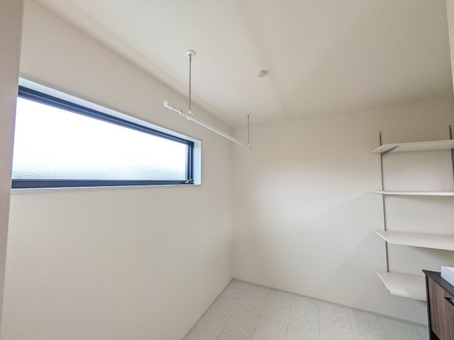 ひたちなか市中根9期　新築戸建　3号棟のランドリースペース