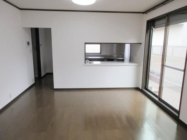 小山戸建の内装