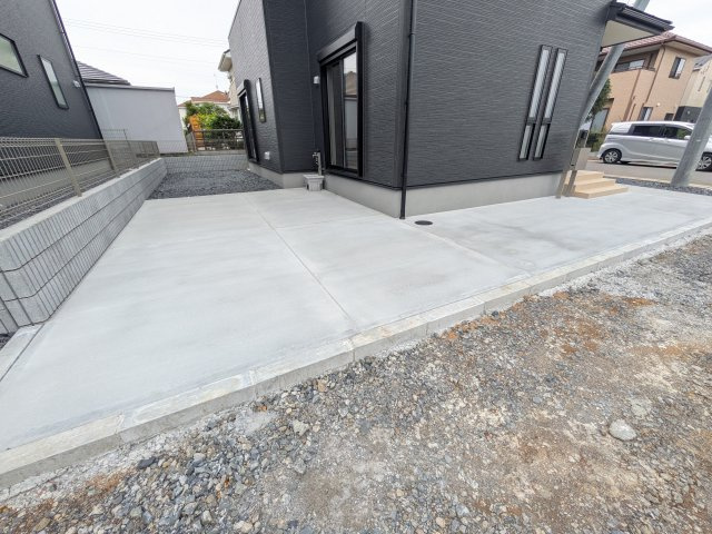 ひたちなか市中根9期　新築戸建　4号棟の駐車場|駐車は3台可能です♪