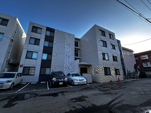 札幌市中央区南十一条西９丁目の賃貸マンション
