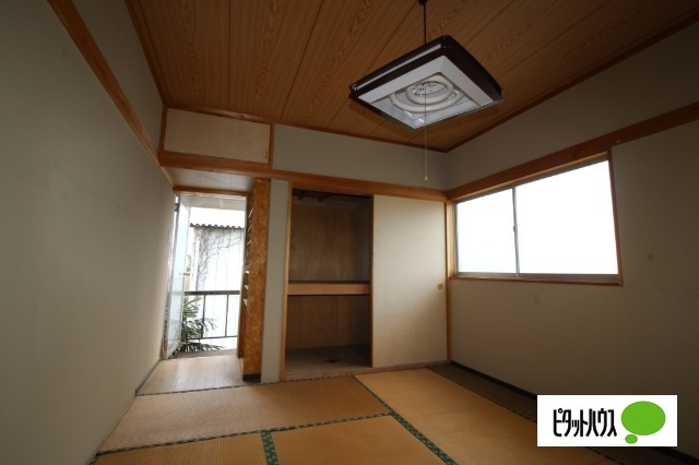 上泉町倉庫付事務所の内装|写真と現況は異なります。