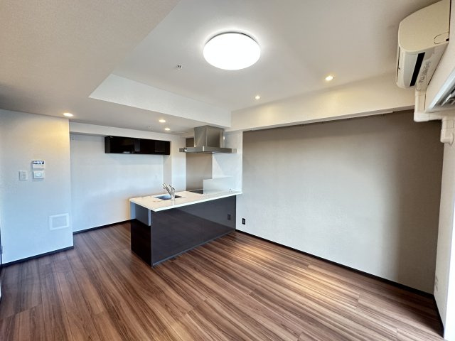 コンシェリア南麻布 ＜ＴＯＫＹＯ ＰＲＥＭＩＵＭ＞ ＷＥＳＴの居間・リビング|同タイプ別住戸写真となります。現況と異なる場合がございます。