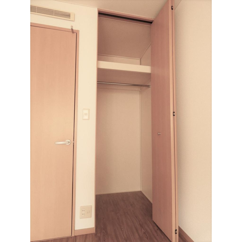 クローバー１番館の収納