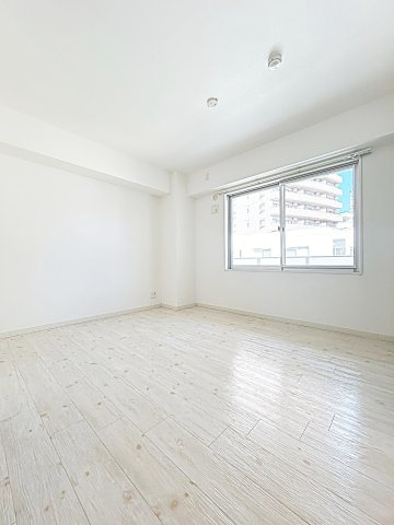 ＶＡＮＣＯＵＶＥＲ１１０８覚王山の洋室