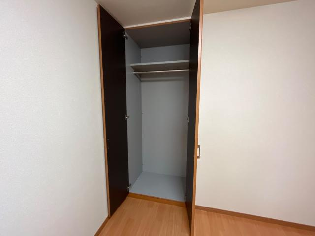 シャンビラージュの収納|洋室クローゼット