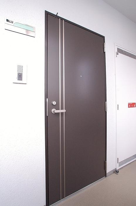 ステージファースト西川口の玄関