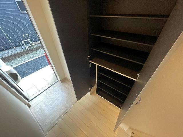 仮）取手市青柳アパート新築工事の収納|下駄箱（イメージ）