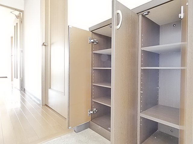 コンフォール南川の収納|シューズBOXです