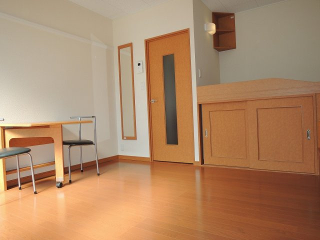 レオパレスＳｏｕｔｈ１０２０の寝室