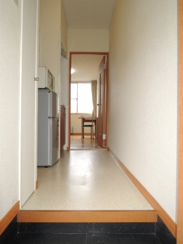 レオパレス福住Ａの玄関