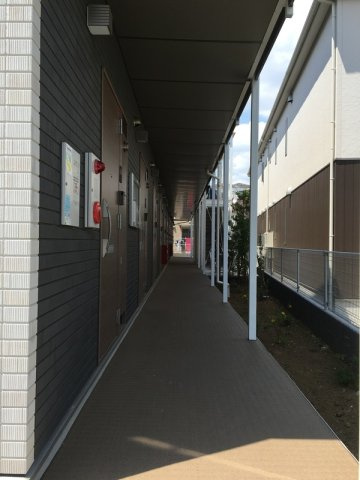 リブリ・ALBEROのエントランス