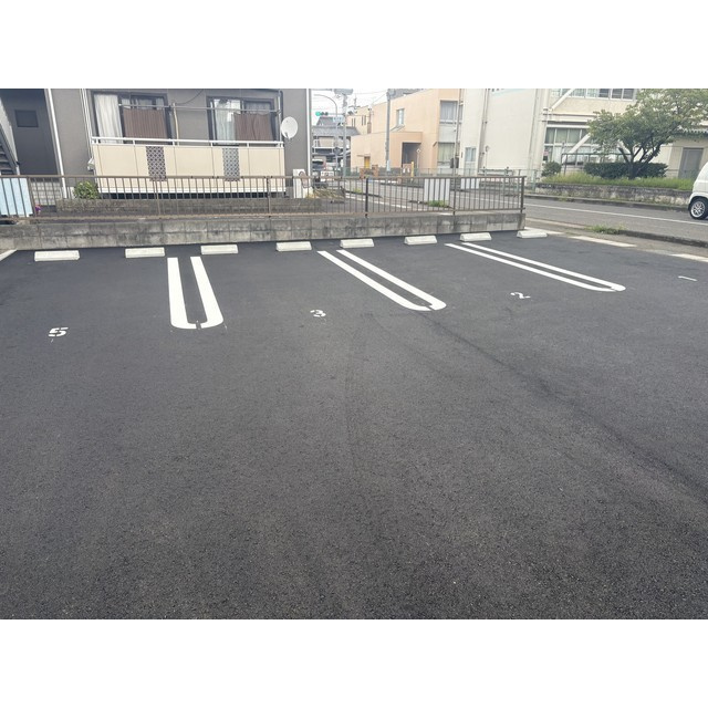 岐阜市千代田町２丁目の駐車場の駐車場