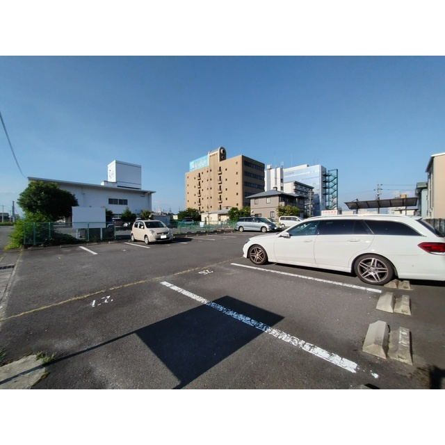岐阜市薮田南１丁目の駐車場