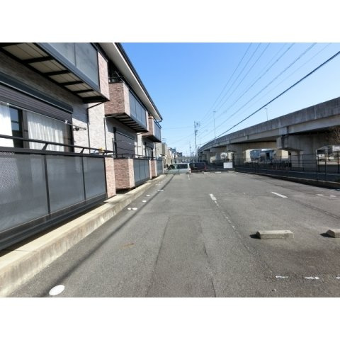 アメニティ葛谷の駐車場