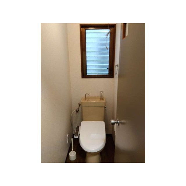 ハイツ清山のトイレ|温水洗浄暖房便座