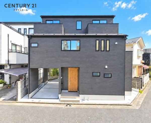 川崎市川崎区渡田東町の新築一戸建の外観|堂々と完成しました！いつでもご案内可能です！
お車でご自宅まで送迎承ります。