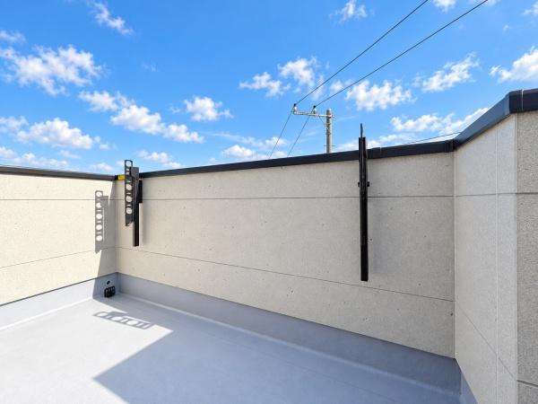 横浜市西区境之谷の新築一戸建のバルコニー|陽当り良好のバルコニー！
風通しもよく気持ちいいです