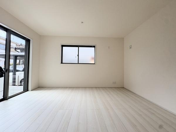 【居間・リビング】 | 明石市二見町西二見　新築戸建