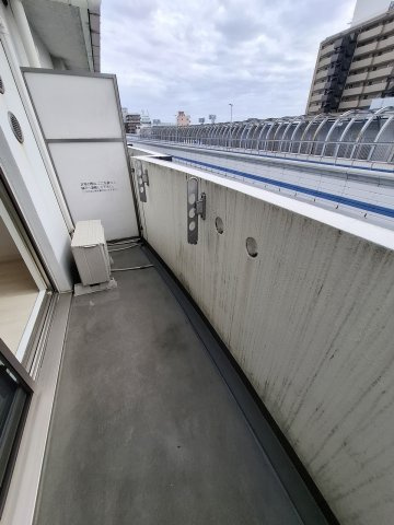 セレニテ甲子園Iのバルコニー