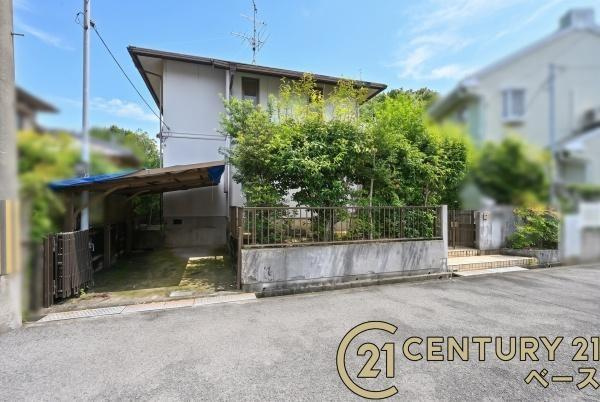 北葛城郡広陵町馬見南２丁目の売地のその他|■現地撮影写真■ 道路側の塀・植栽を撤去して、駐車スペースの増設も可能です。中古住宅としてもご検討ください。