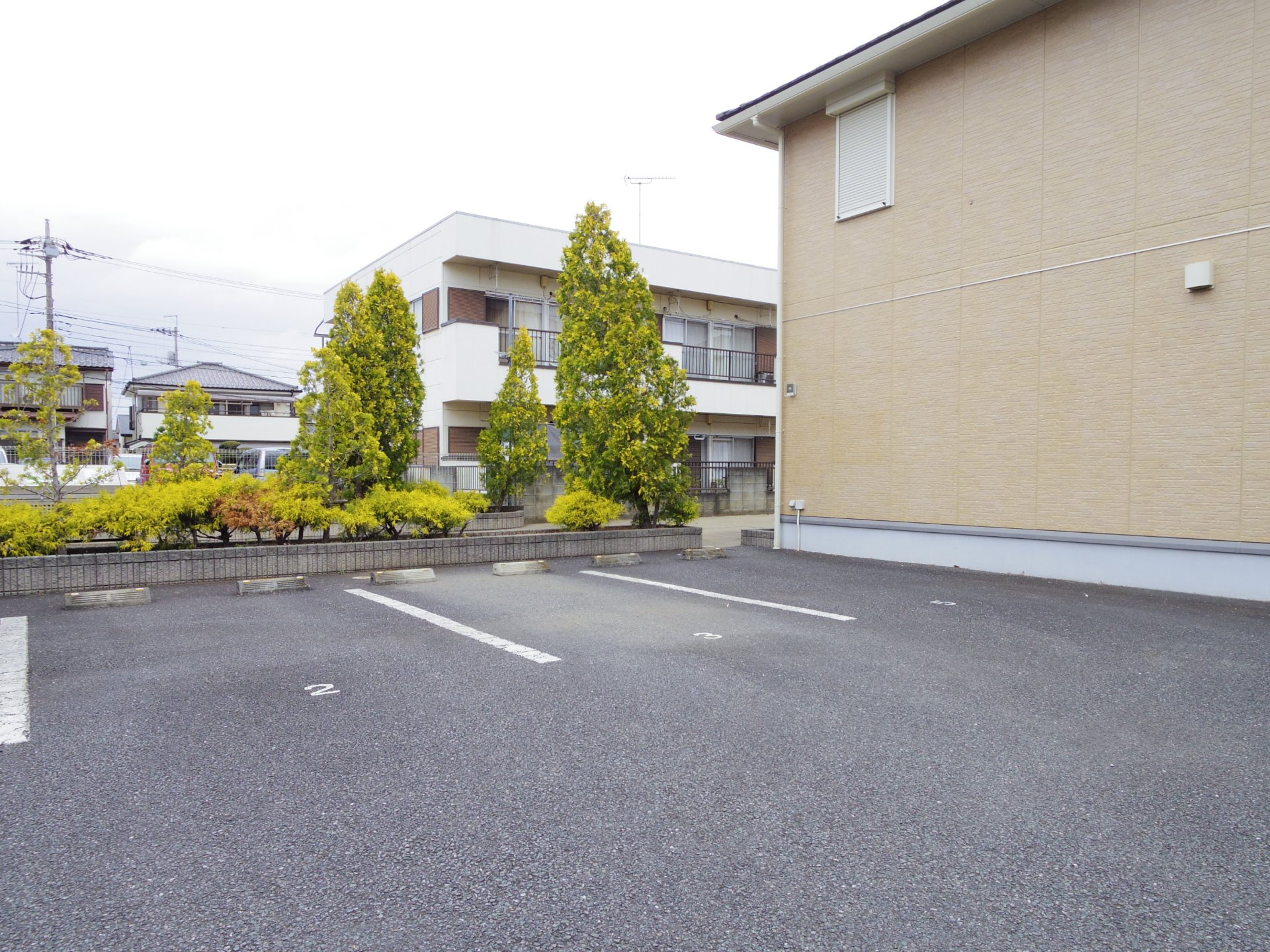 ＣＲAＤＬＥ　A棟の駐車場