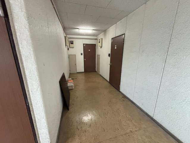 土屋ビルのロビー