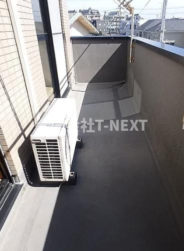 ティンバーヴィレッジのバルコニー|他号室の写真です。