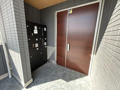 【エントランス】 | メゾン・ド・ウミライ　元町