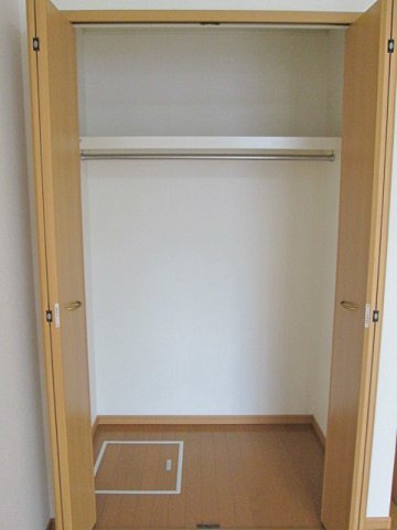 シュティル．スダの収納