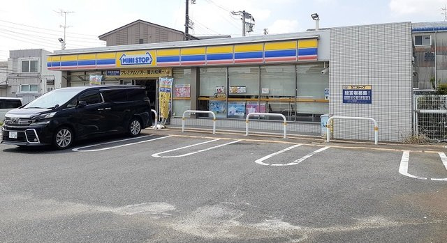 パークヒルズ涼松Ｂの周辺|ミニストップまで550m