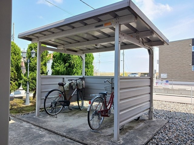 富山市向新庄町４丁目のアパートのその他共用部分