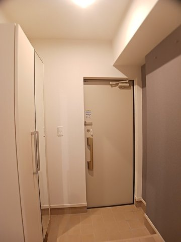 シャトレーベルの玄関