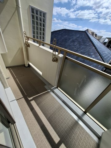 ヒルズ三番町のバルコニー