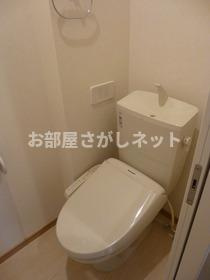 オマーチェ【おとり物件なし】#学生・社会人にオススメ！初期費用分割払いOK！のトイレ|一度使うと止められない、嬉しいウォシュレット付です。