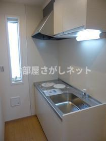 オマーチェ【おとり物件なし】#学生・社会人にオススメ！初期費用分割払いOK！のキッチン|お料理がはかどる2口IHシステムキッチンです。
