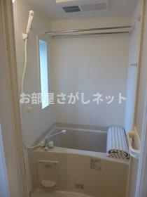 オマーチェ【おとり物件なし】#学生・社会人にオススメ！初期費用分割払いOK！の浴室|浴室乾燥機付ですので、雨の日でもお洗濯物を乾かせますよ。